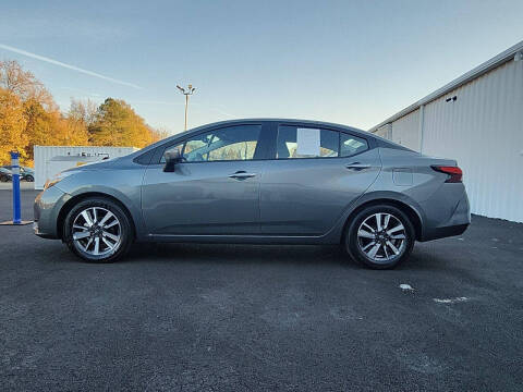 2025 Nissan Versa SV