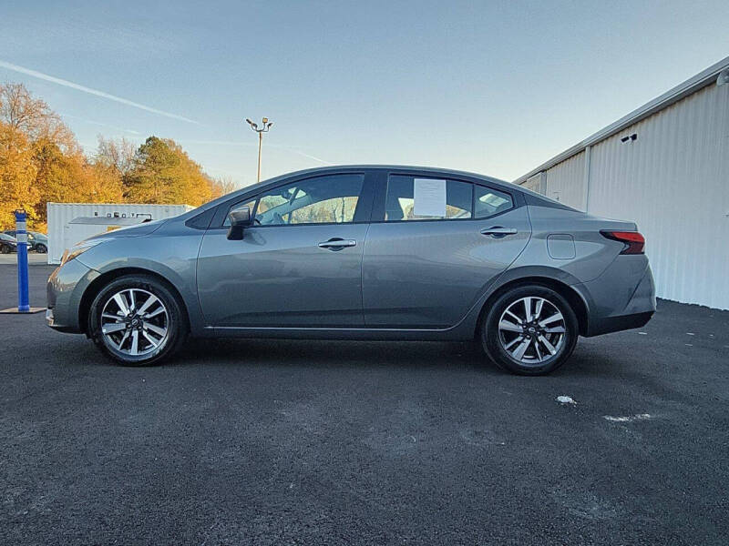 2025 Nissan Versa SV