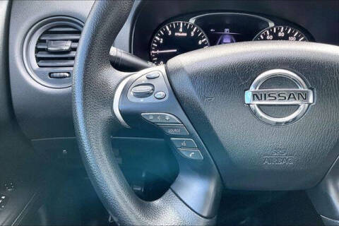2019 Nissan Pathfinder S