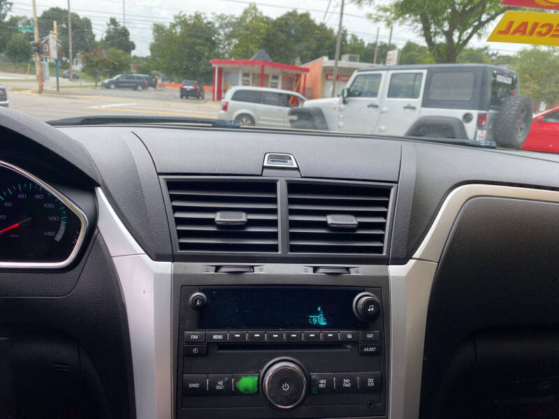 2010 Chevrolet Traverse LT