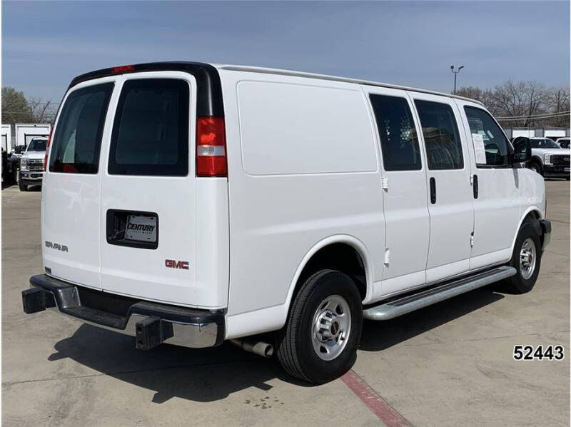2024 GMC Savana 2500