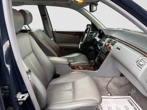 1999 Mercedes-Benz E-Class E 320