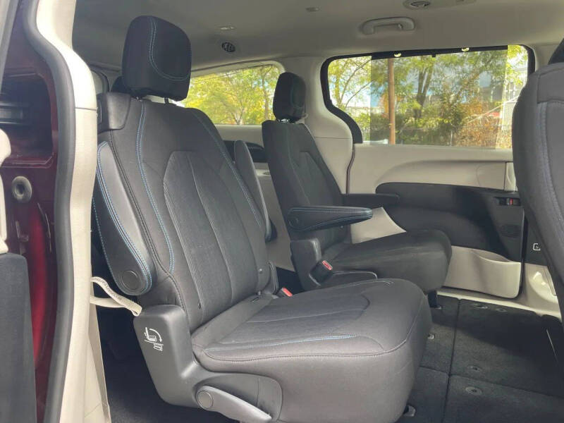 2021 Chrysler Pacifica Touring