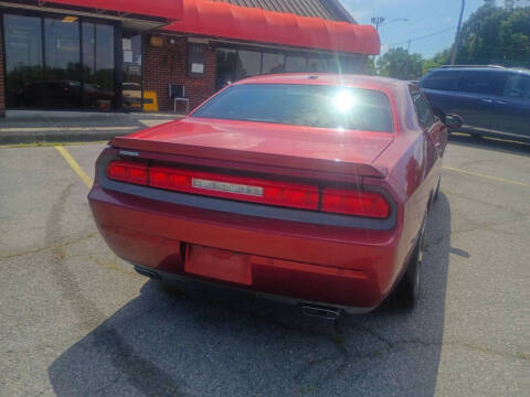 2014 Dodge Challenger SXT 100th Anniversary