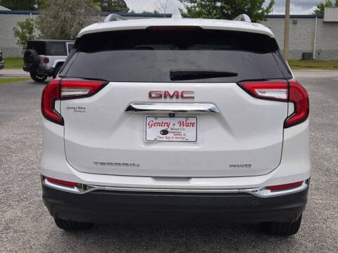 2022 GMC Terrain SLT
