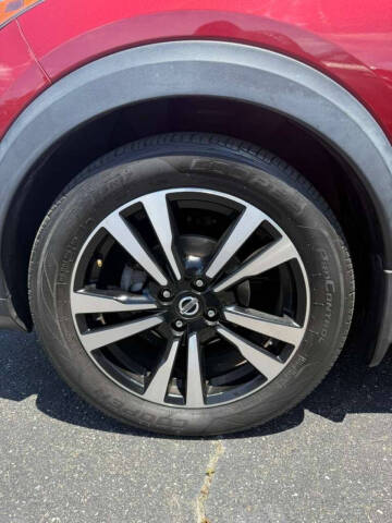 2020 Nissan Kicks SR