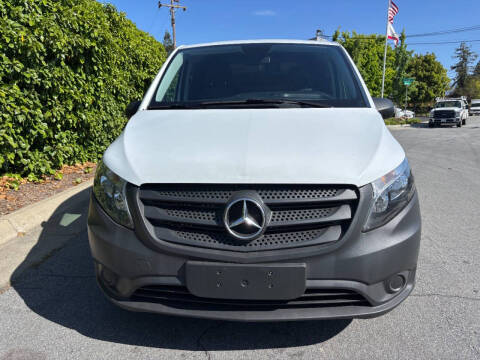 2017 Mercedes-Benz Metris Worker Cargo