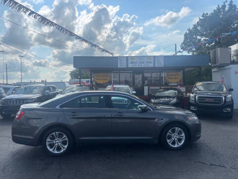 2015 Ford Taurus SEL