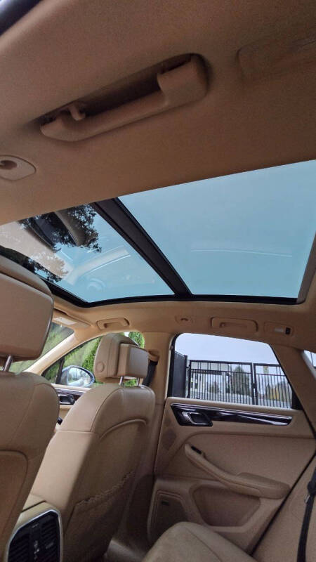 2015 Porsche Macan S