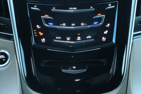 2019 Cadillac Escalade Platinum