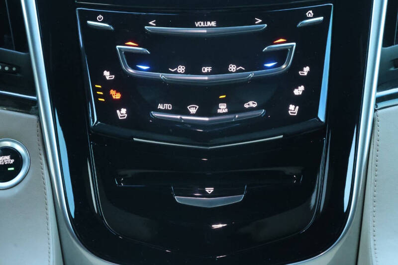 2019 Cadillac Escalade Platinum