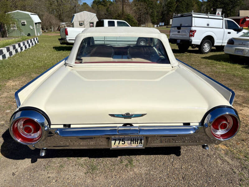 1962 Ford Thunderbird