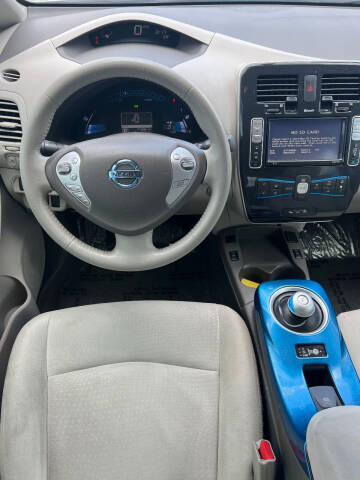 2012 Nissan LEAF SL