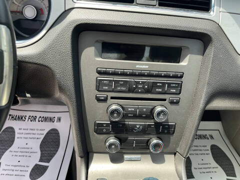 2010 Ford Mustang V6 Premium