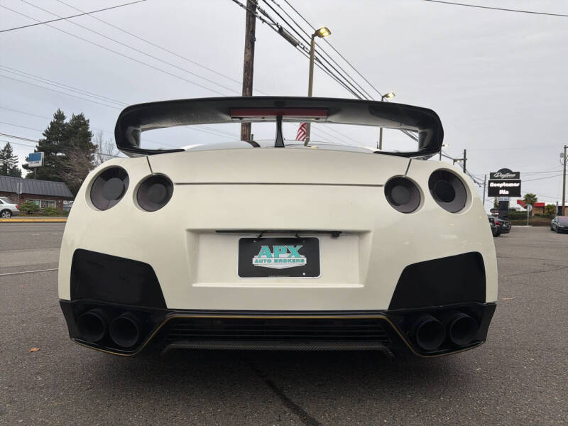 2013 Nissan GT-R Premium