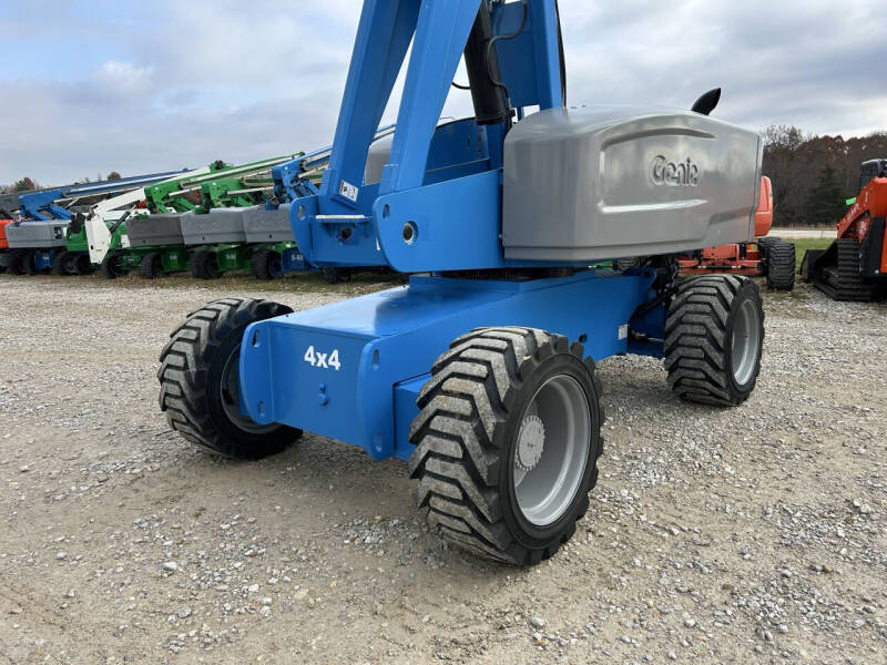 2015 Genie 80' Manlift