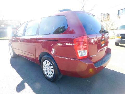 2012 Kia Sedona LX