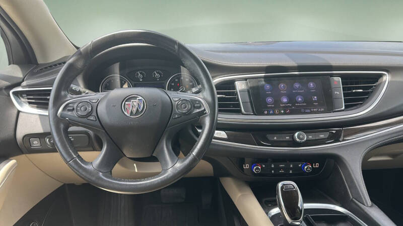 2020 Buick Enclave Essence