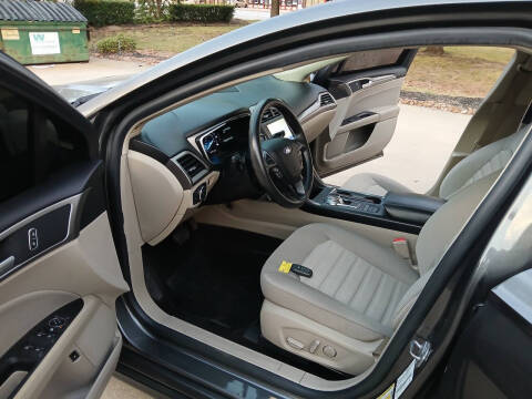 2019 Ford Fusion Hybrid SE