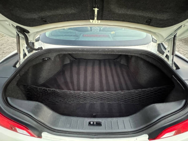 2010 Infiniti G37 Coupe x