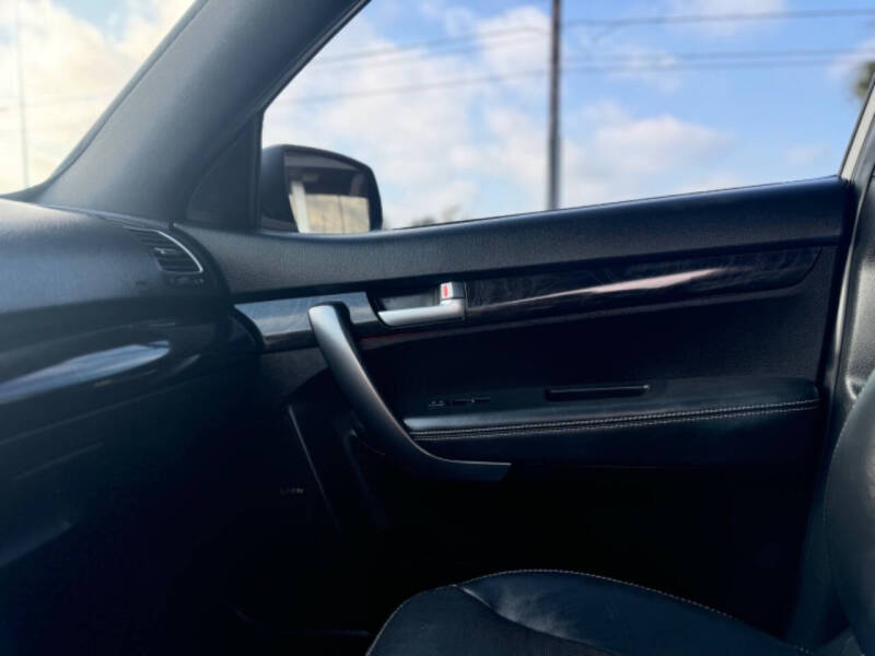 2014 Kia Sorento SX Limited