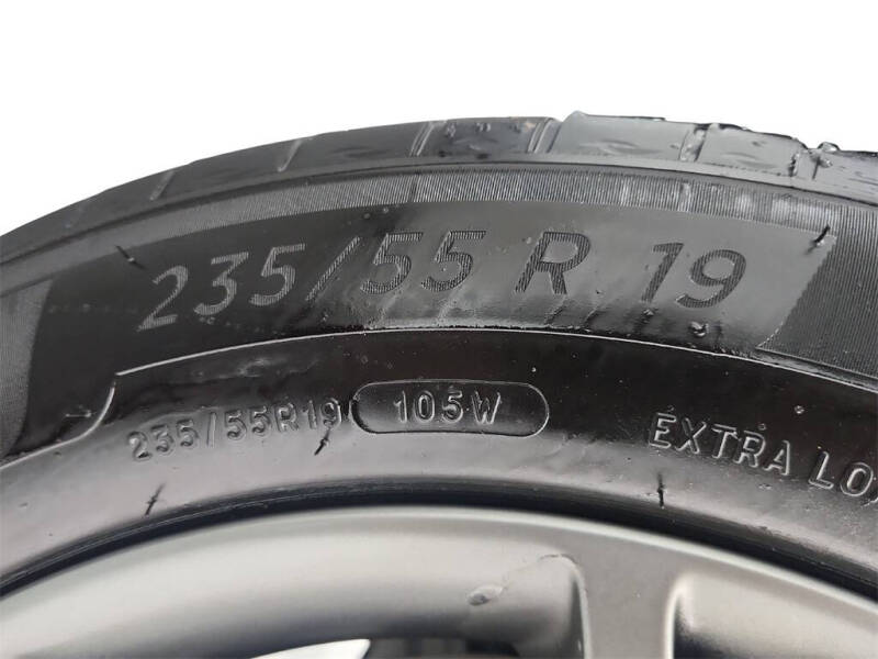 2022 Genesis GV70 2.5T Standard