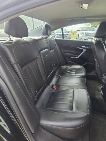 2012 Buick Regal Premium 1