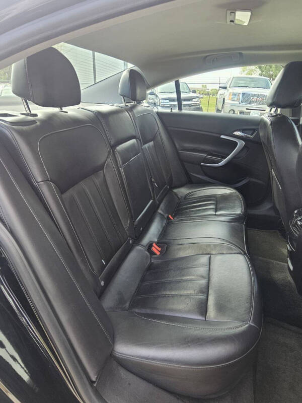 2012 Buick Regal Premium 1