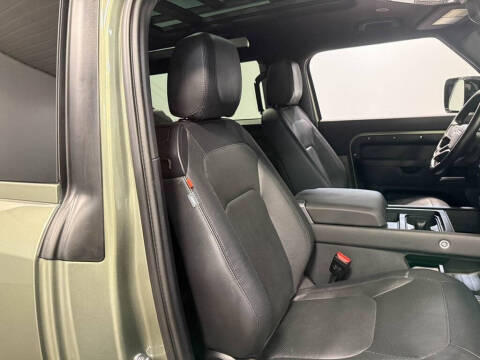 2024 Land Rover Defender 90 P400 X-Dynamic SE