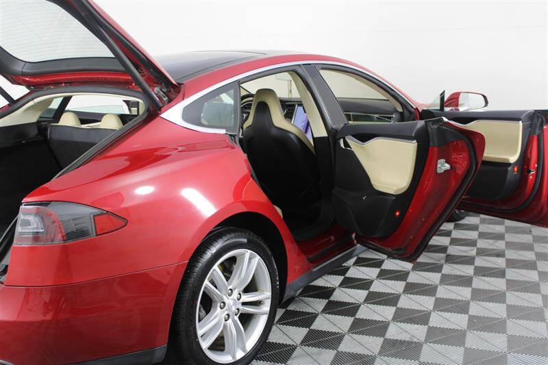 2013 Tesla Model S
