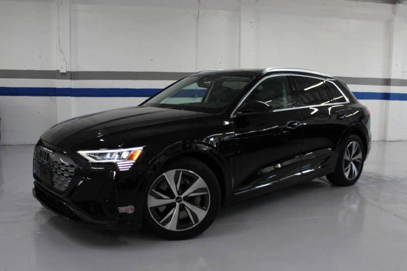 2024 Audi Q8 e-tron quattro Premium