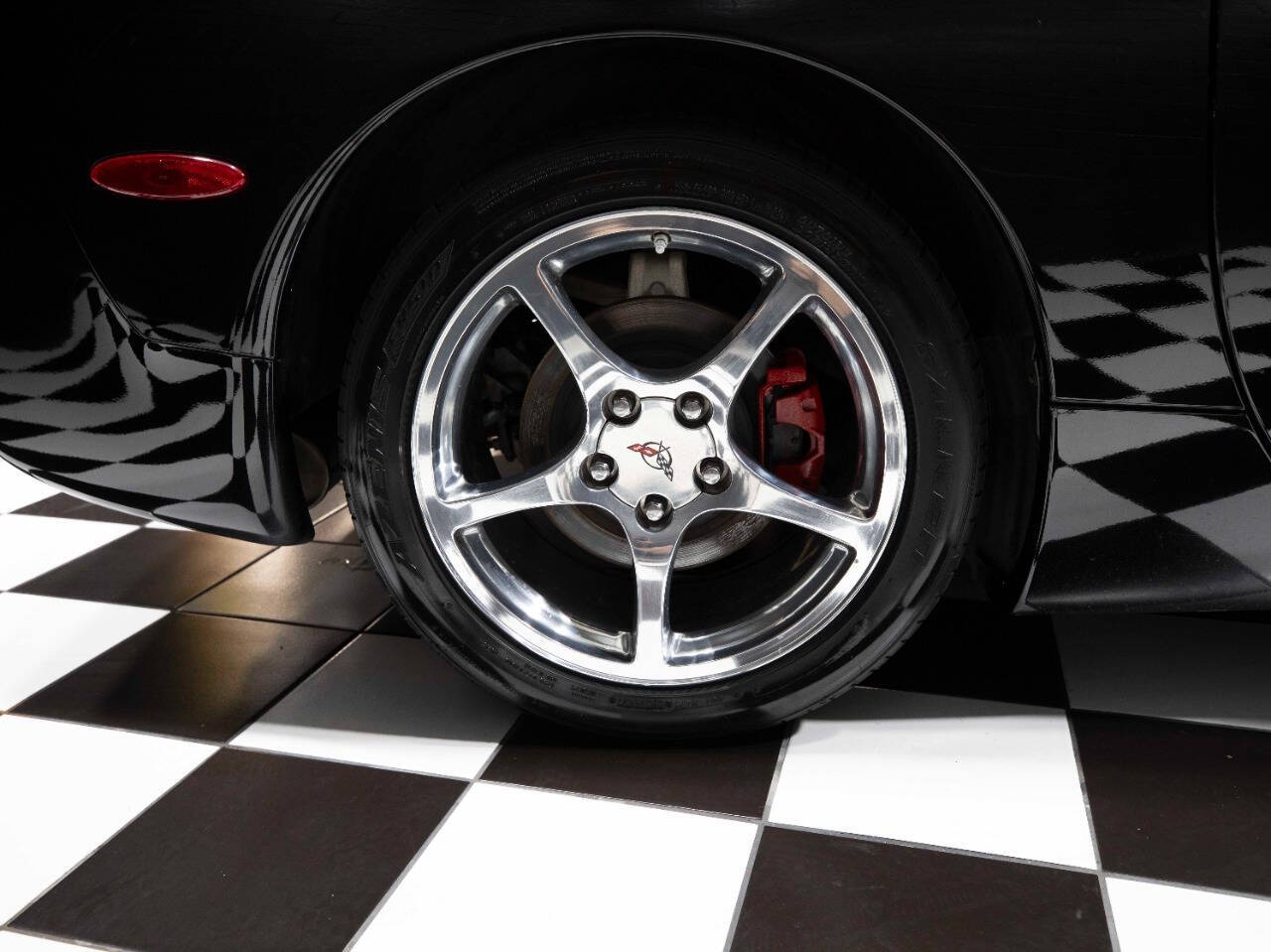 2003 Chevrolet Corvette 28