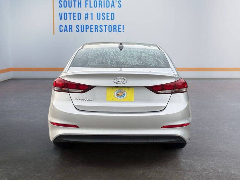 2018 Hyundai Elantra