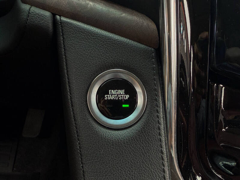 2018 Cadillac Escalade ESV Luxury