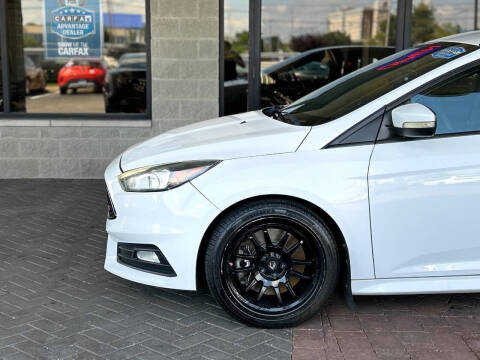 2017 Ford Focus ST