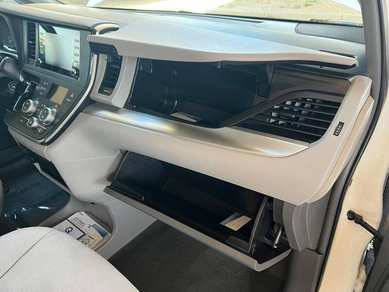 2018 Toyota Sienna L 7-Passenger