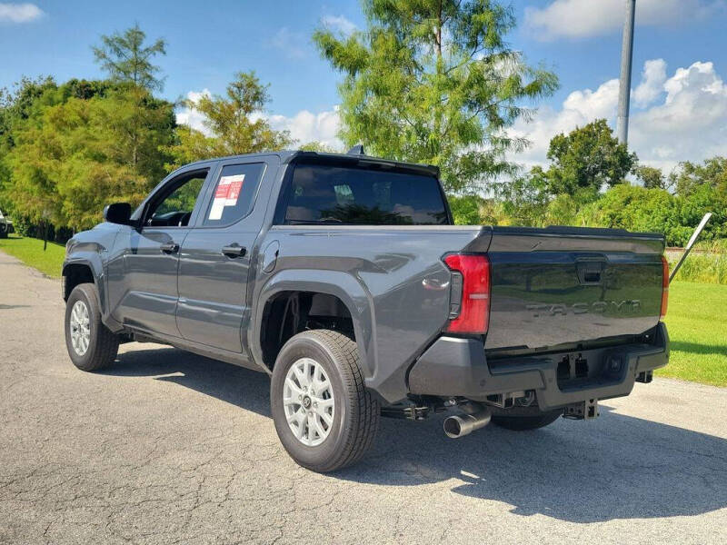 2026 Toyota Tacoma SR