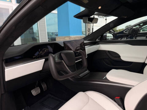 2022 Tesla Model S Plaid