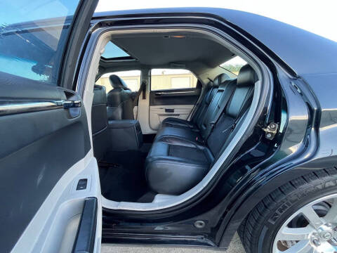 2006 Chrysler 300 SRT-8