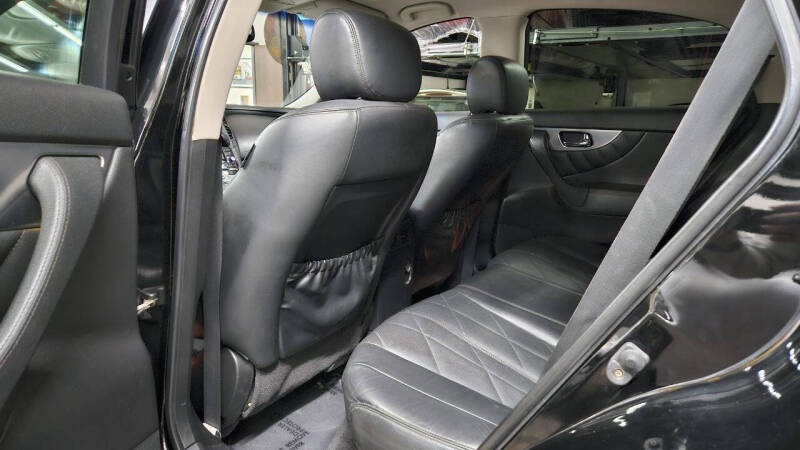 2010 INFINITI FX 35 photo 41