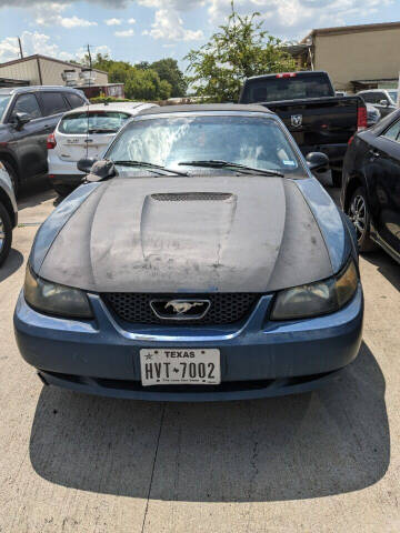 2000 Ford Mustang for sale at TEXAS MOTOR CARS in Houston TX