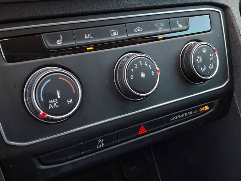 2023 Volkswagen Atlas SE