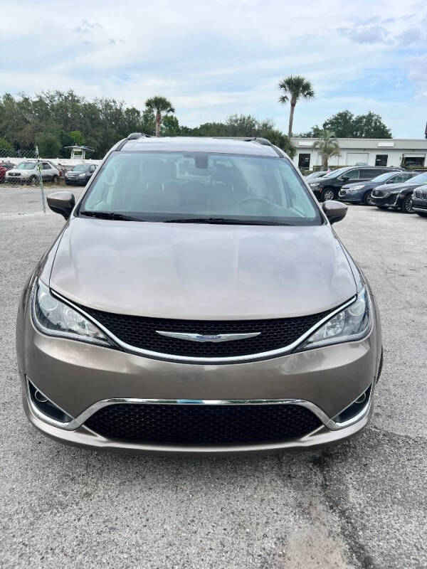 2017 Chrysler Pacifica Touring Plus