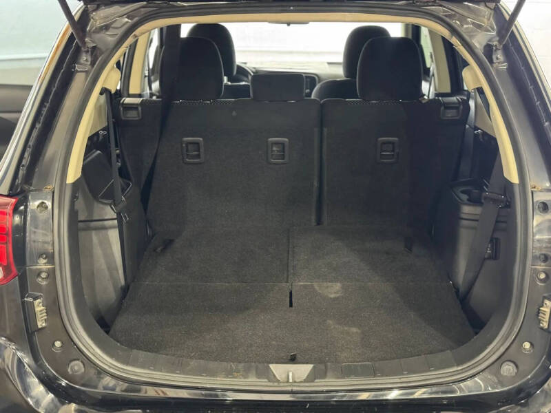2017 Mitsubishi Outlander ES