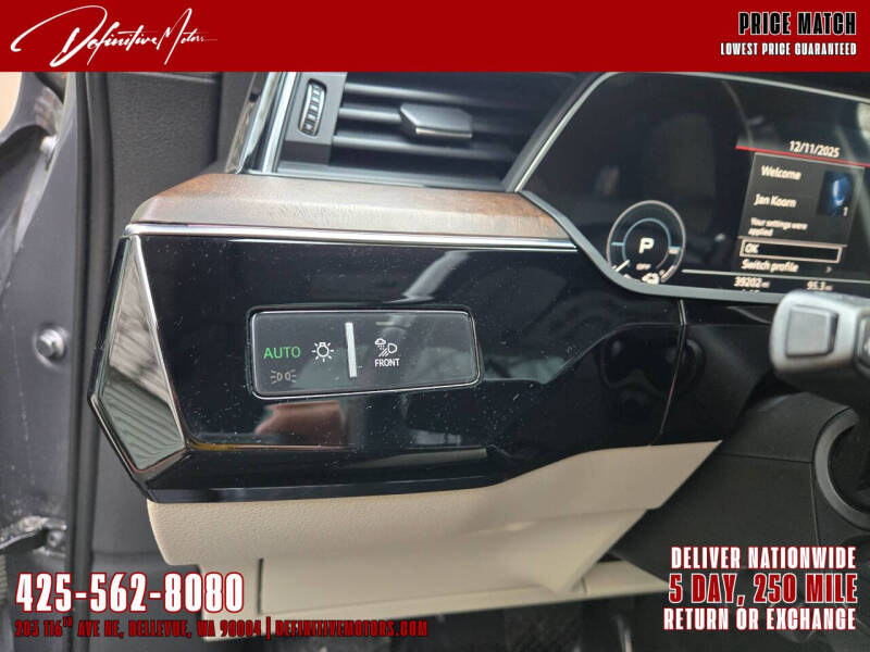 2019 Audi e-tron quattro Prestige