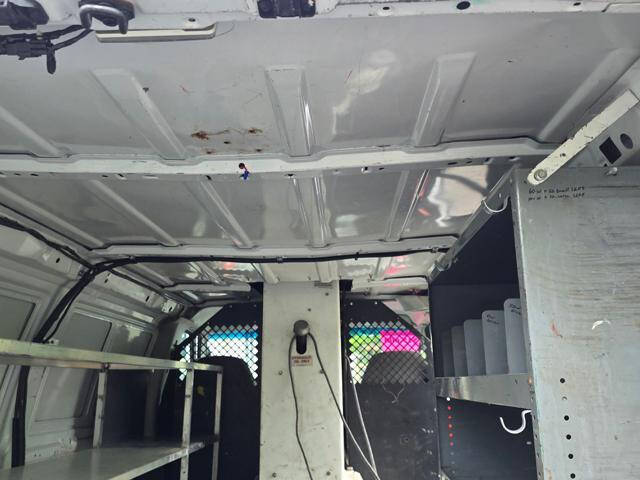 2005 Ford E-Series E-350 SD