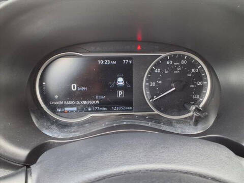 2019 Nissan Kicks SR