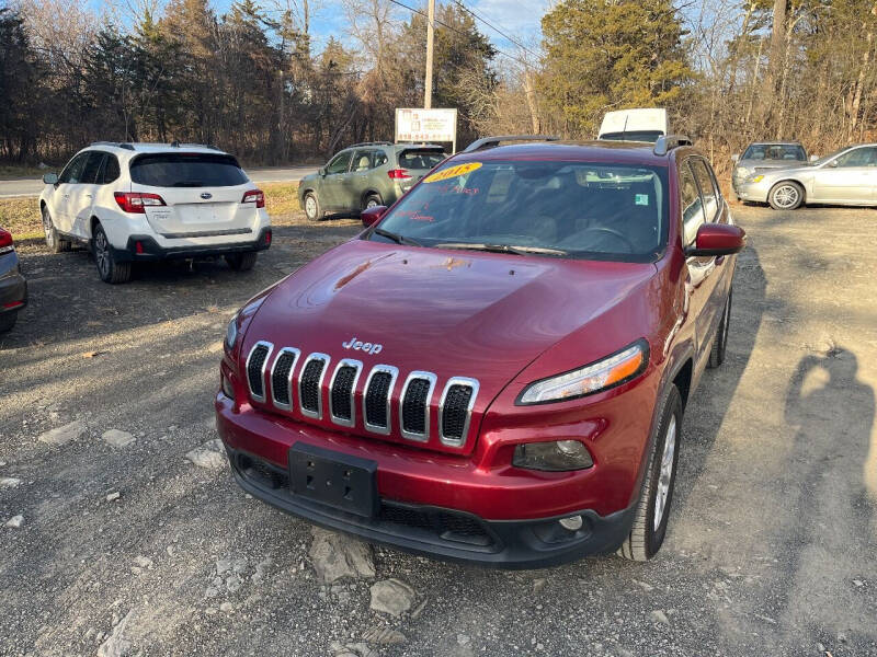 2015 Jeep Cherokee for sale at B & B GARAGE LLC in Catskill NY