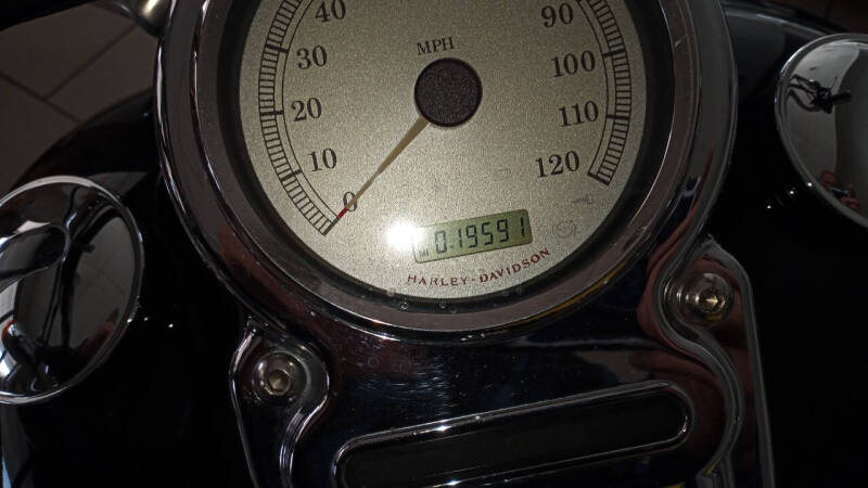 2010 Harley-Davidson Super Glide