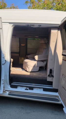 2003 Ford E-Series E-150